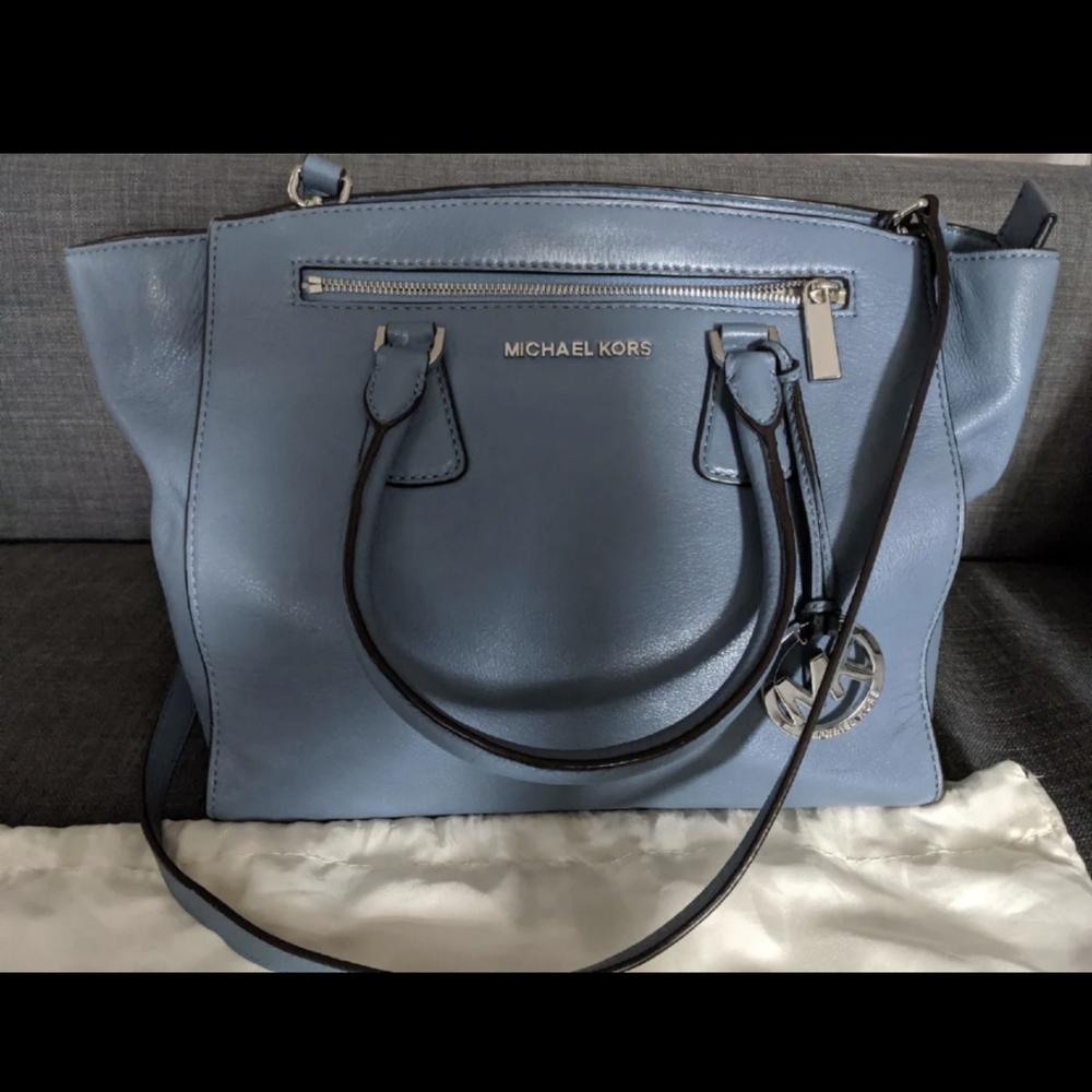 Michael Kors Leather purse